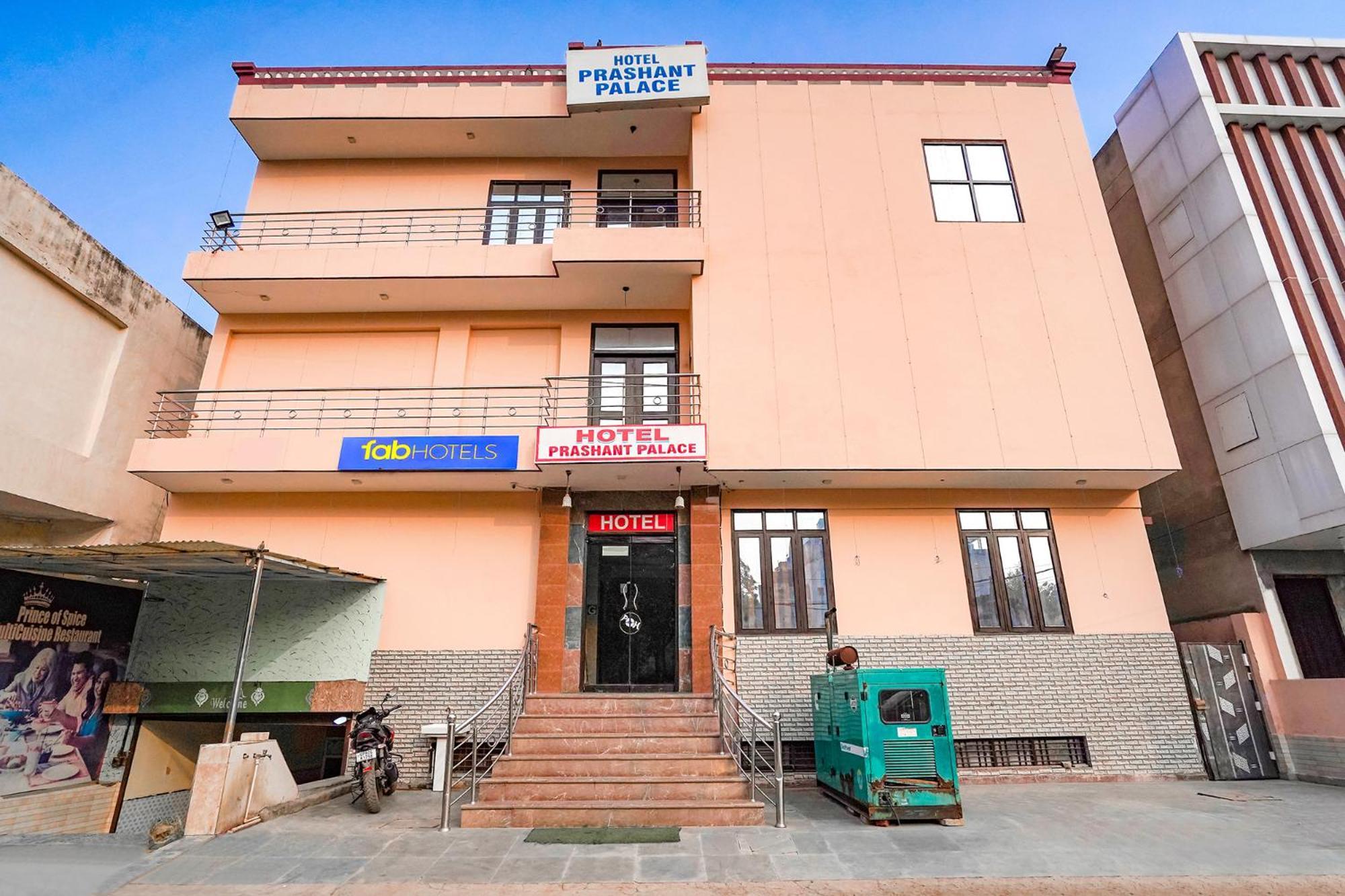 Fabhotel Prashant Palace Májszúr Kültér fotó