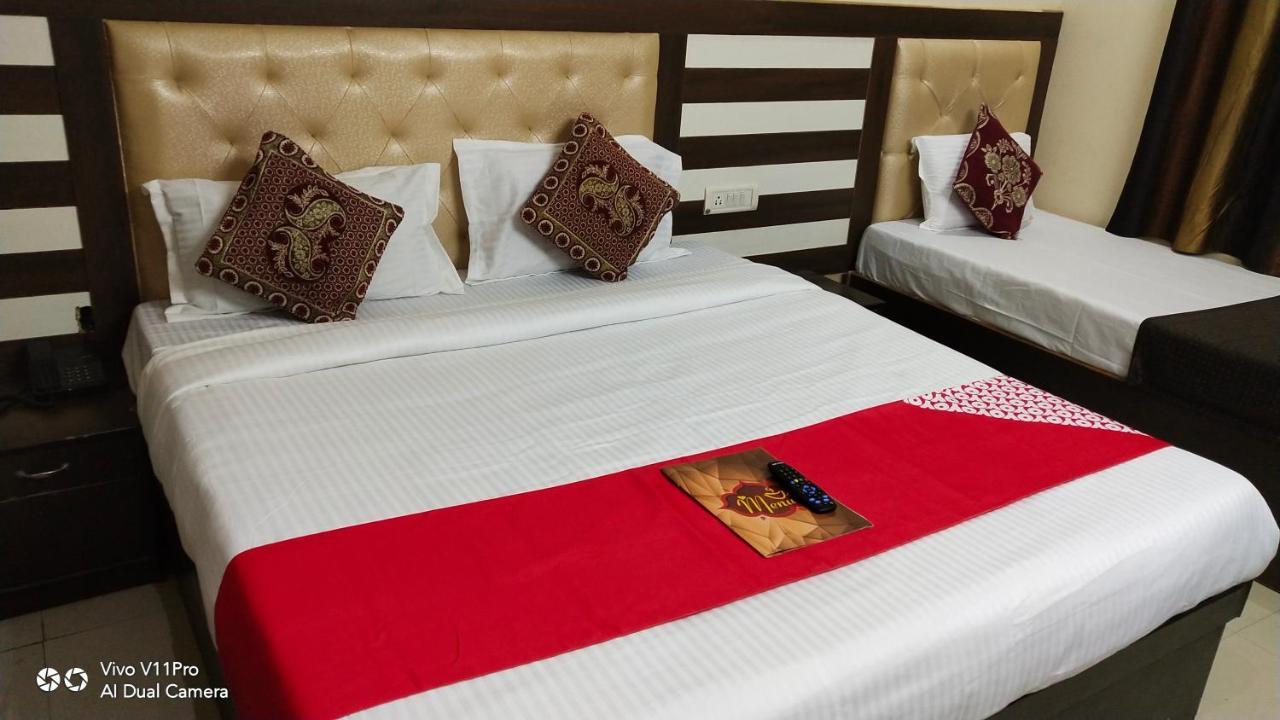 Fabhotel Prashant Palace Májszúr Kültér fotó